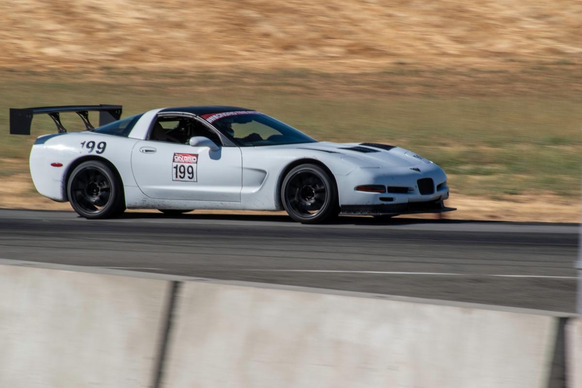 Shred Jesse's C5 Corvette entering Turn 1